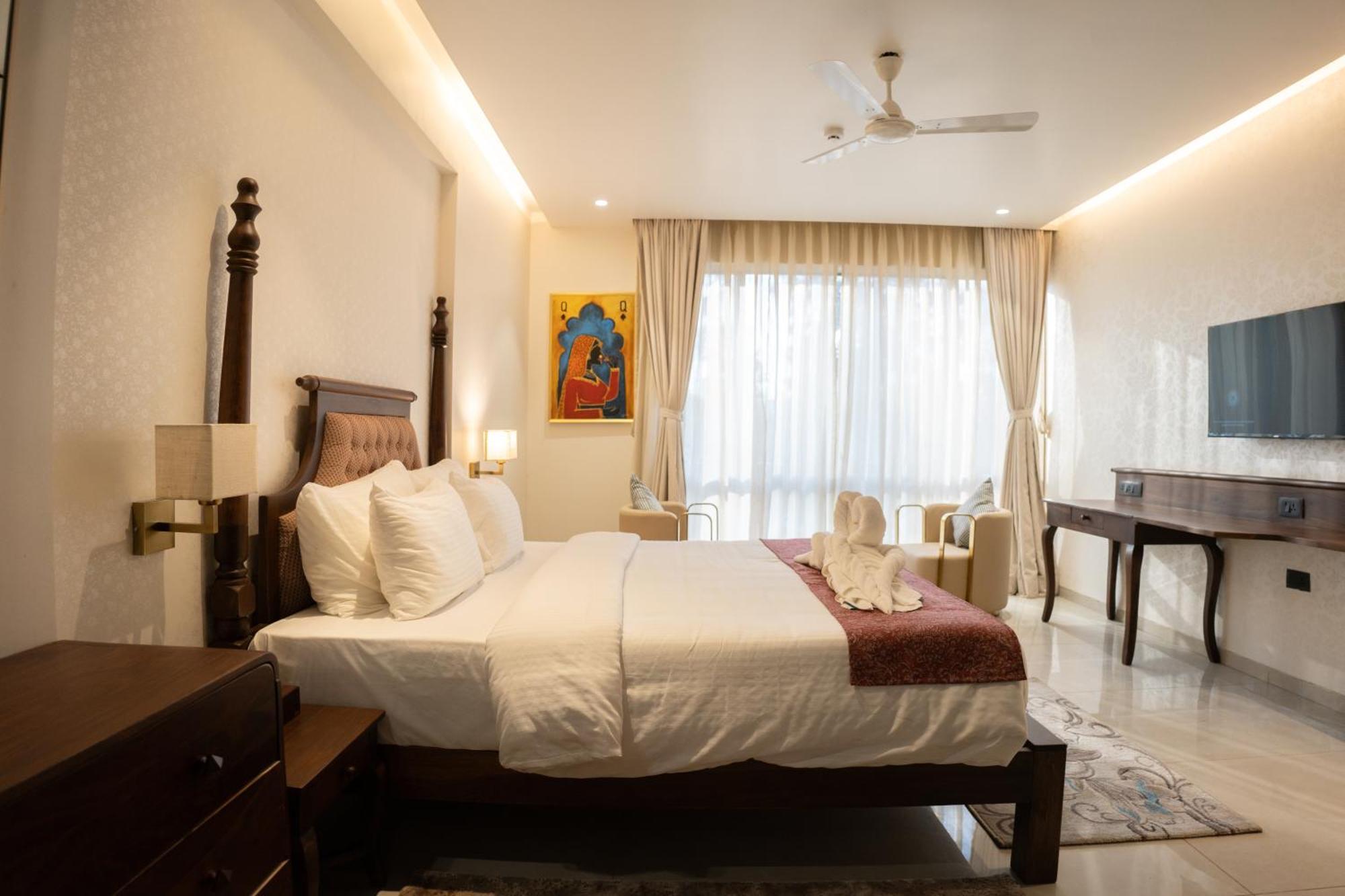 Pride Elite, Daman Hotel Екстериор снимка